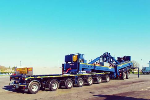 Remorque avec pince pour éolien